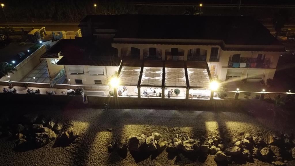 Hotel Ristorante La Lampara Джиццерия Экстерьер фото