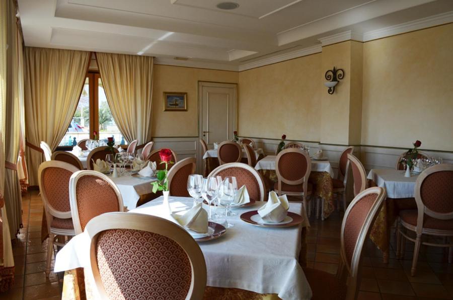 Hotel Ristorante La Lampara Джиццерия Экстерьер фото