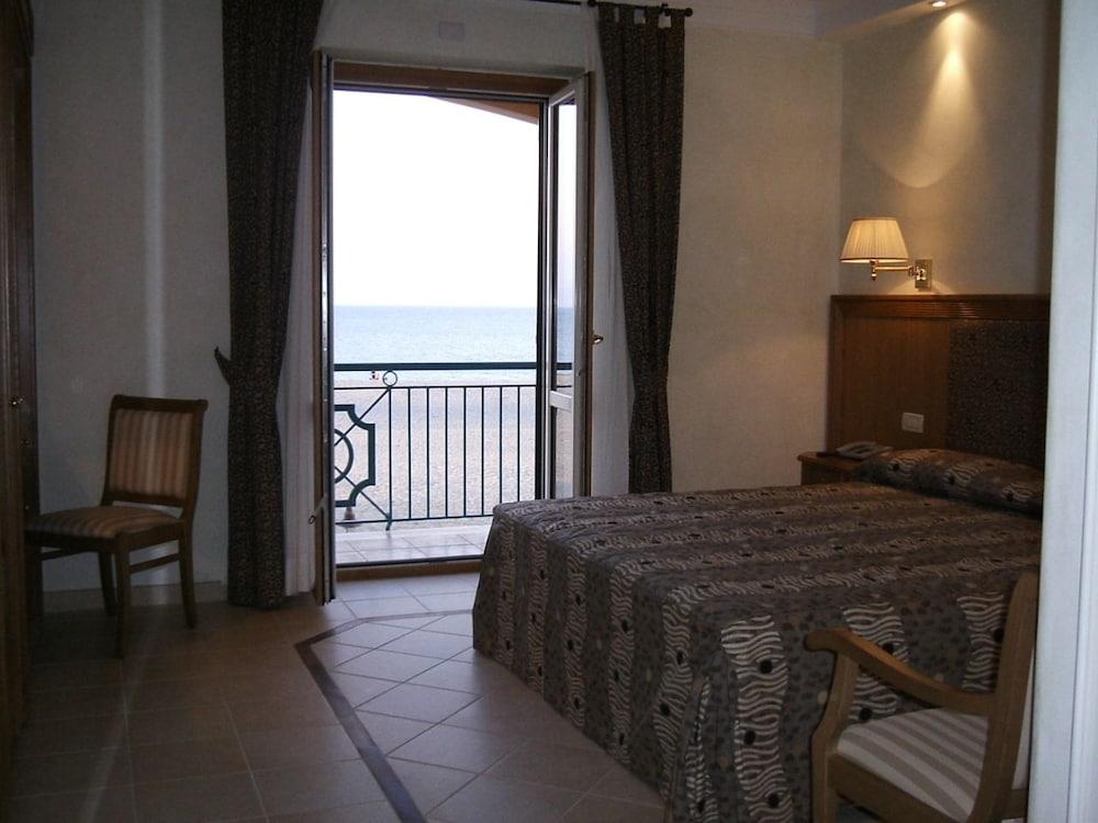 Hotel Ristorante La Lampara Джиццерия Экстерьер фото